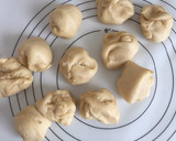 Foto langkah ke 4 dari resep Roti Sobek Ekonomis, satu Telur, lembut.