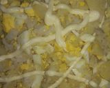 Foto del paso 4 de la receta: Ensalada de huevo arróz y papas! Fácil♡