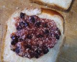 Une image de l'étape 2 de Croque amande fruits rouge.