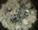 A picture of step 3 of Mater paneer.
