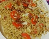 Foto langkah ke 3 dari resep Mie goreng homemade, enak, mudah dan sehat.