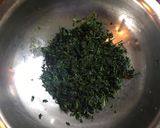 A picture of step 2 of Methi Matar Malai.