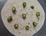 हरी मिर्च की रोटी (Hari mirch ki roti recipe in Hindi) रेसिपी चरण 2 फोटो