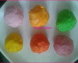 A picture of step 5 of Rainbow modak.