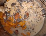 A picture of step 2 of No oil No boil Mango Oats Smoothie bowl.