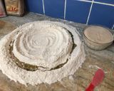 Foto del paso 2 de la receta: Bollo para pizza y pancitos saborizados con harina integral molienda fina