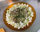 Une image de l'étape 12 de Salade de courgette, concombre, jambon blanc et feta.