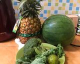 Foto langkah ke 1 dari resep Jus nenas semangka brokoli kale.