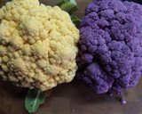 Foto del paso 1 de la receta: Coliflor morada y amarilla con gravy para acompañamiento de carnes