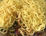Gambar langkah 3 resipi Mee Goreng.