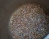 A picture of step 1 of Piyaz gosht.