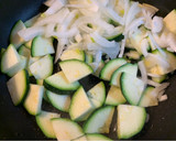 Foto del paso 2 de la receta: Tallarines ligeros con verduras