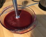Une image de l'étape 6 de Compote de cerises et pêches jaunes aux pistaches.