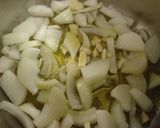 Foto del paso 1 de la receta Arroz con pato salteado con Moscatel y pasas