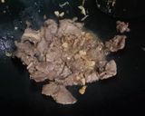 Foto langkah ke 2 dari resep Tumis jagung mix daging.