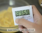 Foto langkah ke 2 dari resep Bakpia Pathok Teflon.