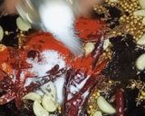 A picture of step 4 of Rajasthani style garlic chutney.