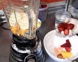 A picture of step 4 of Classic Mixed Fruit Juice.