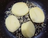 عکس مرحله 12 از دستور عدس پلو با سس گوشت