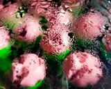 Foto langkah ke 4 dari resep Bolu kukus red velvet meses coklat.