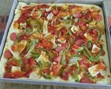 Foto langkah ke 7 dari resep Pizza Yummm..🍕🍕☕.