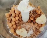 A picture of step 2 of Hummus.