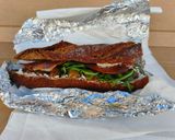 Foto del paso 1 de la receta: Bocadillo de lomo y queso