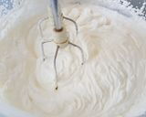 Vaj készítése habtejszínből recept fázis 2 fotója