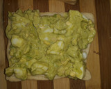 A picture of step 3 of Avocado Sandwich.