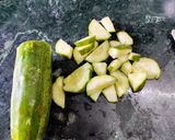 A picture of step 1 of Palak & Cucumber Masala Juice.