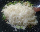 Foto langkah ke 3 dari resep Kwetiauw Sapi Goreng.