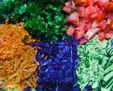 صورة لخطوة 2 من وصفة طبق سلطه خضراء 🔥🥒🥬🍅
