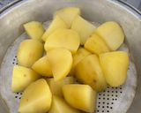 Foto langkah ke 1 dari resep Potato Mozarella Cheese Ball.