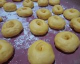 Foto langkah ke 8 dari resep 239. Donat Labu🍩.