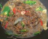 Foto langkah ke 3 dari resep Tumis Remis Saus Tiram.