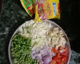 वेज मैगी (Veg Maggi recipe in Hindi) रेसिपी चरण 1 फोटो