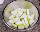 Hình bước làm 1 của món Bầu Luộc