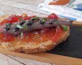 Foto del paso 5 de la receta Tosta de sardinas ahumadas con mermelada de tomate casera