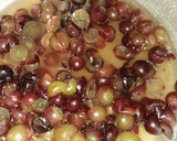 صورة لخطوة 1 من وصفة مربى (معجون) العنب 🍇
