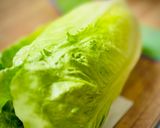 Hình bước làm 1 của món Salad Rau Diếp Cà Chua & Thịt Ba Rọi Rang Cháy Cạnh