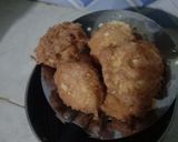 Foto langkah ke 2 dari resep Telur Kelapa Parut Goreng.