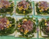 A picture of step 3 of Spinach cheese corn sandwitch.