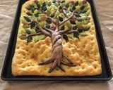 Foto del passaggio 6 della ricetta Focaccia fiorita "Albero, simbolo universale della vita" 🌷