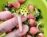 Foto langkah ke 3 dari resep Es rasa yougurt strawberry.