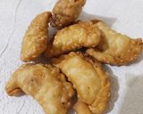 Foto langkah ke 5 dari resep Pastel Mini Isi Abon.