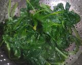 પાલક પનીર થેપલા (Palak paneer Thepla Recipe in Gujarati) રેસીપી સ્ટેપ1ફોટો