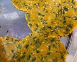 A picture of step 5 of Methi mathri.