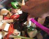 Foto langkah ke 6 dari resep Gulai nangka muda ayam pedas.