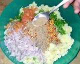A picture of step 3 of Alu kabab.
