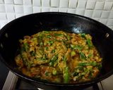 A picture of step 9 of Bhindi Masala.